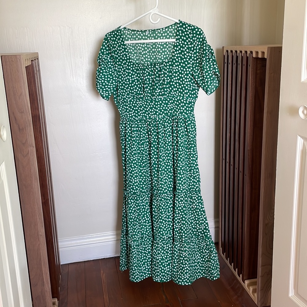 NWT Green & White Midi Dress